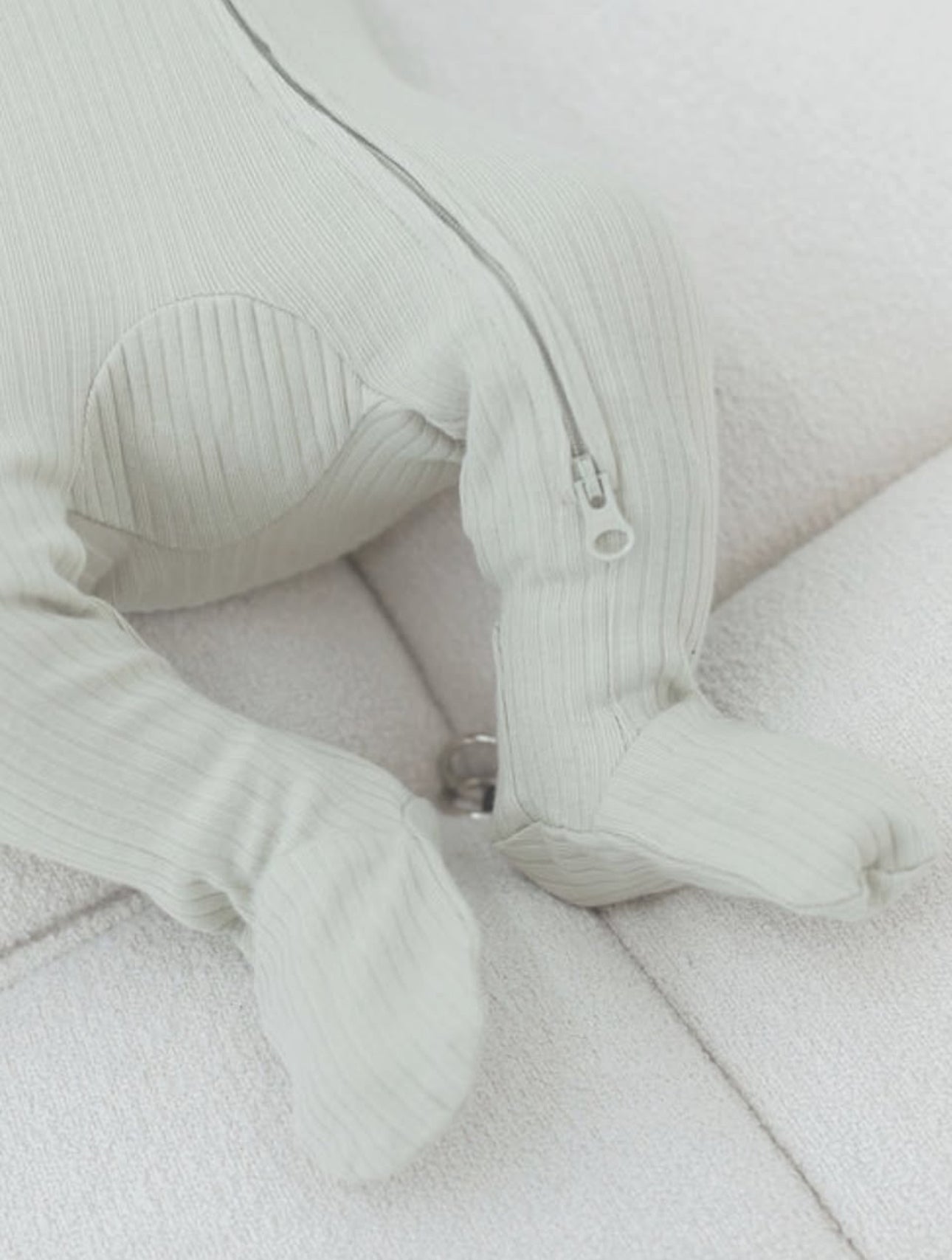 Ribbed Zipper Romper | Pistachio