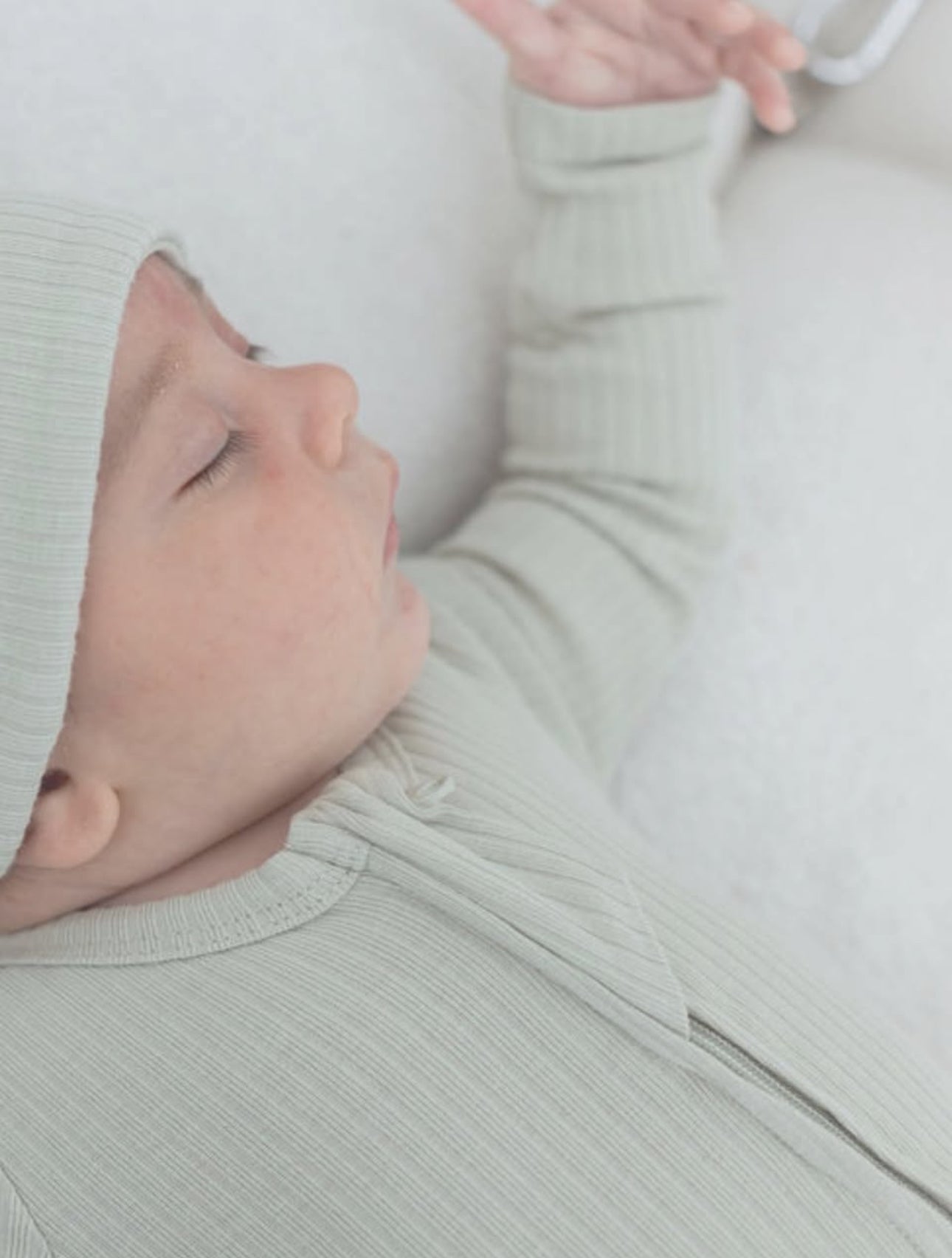 Ribbed Zipper Romper | Pistachio