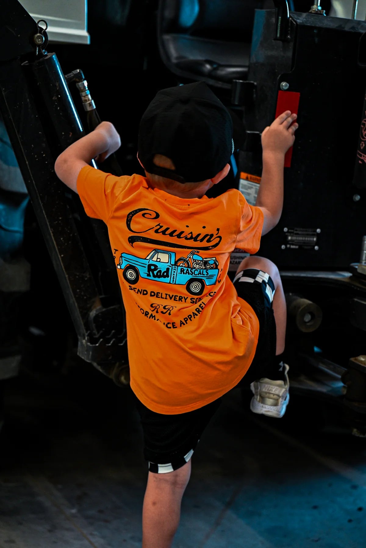 PREORDER full send delivery service t shirt