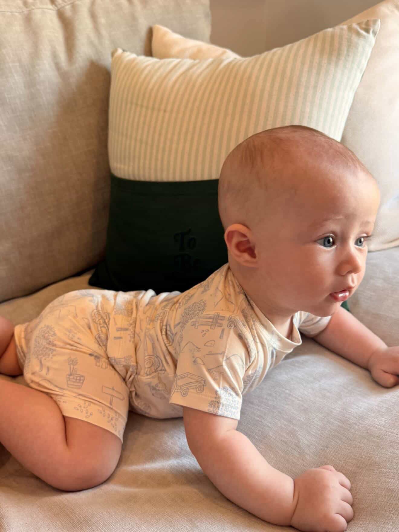 Bulldozer 2 piece bamboo set - 6-12m left!