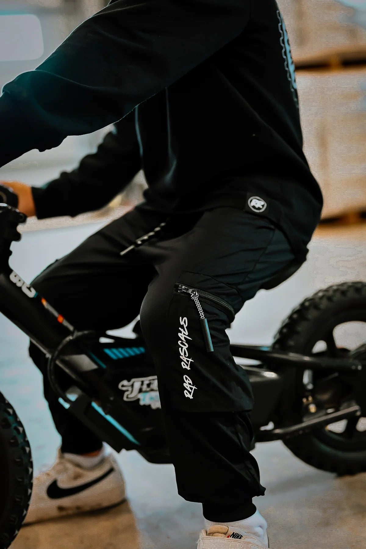 PREORDER - black flex pant
